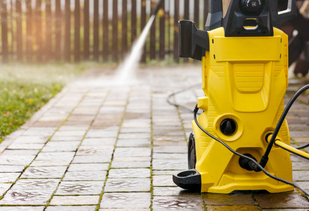 Best Pool Deck Cleaning  in Fairlawn, VA